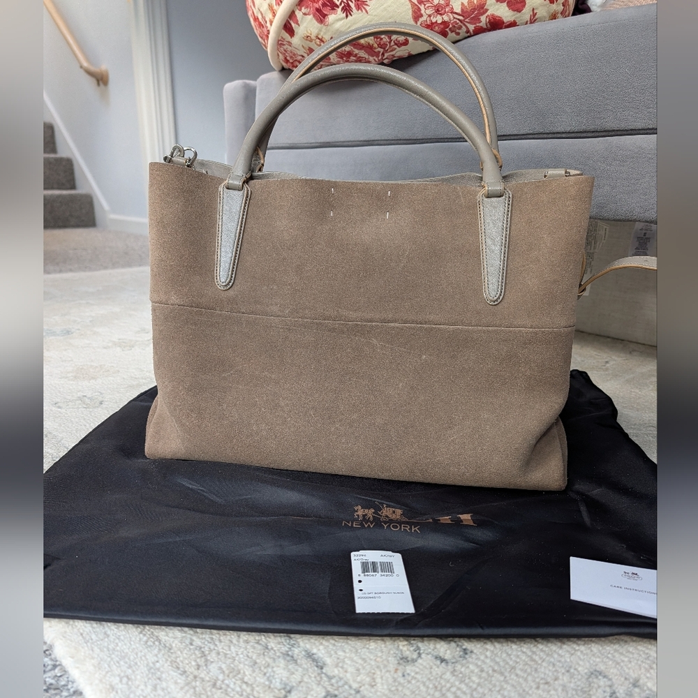 Coach Large Soft Borough Grey Suede - Picture 6 of 16